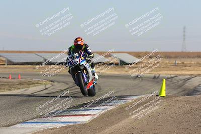 media/Nov-25-2023-TrackDaz (Sat) [[54fee2da70]]/Group B/Wheelie Bump (1220pm)/